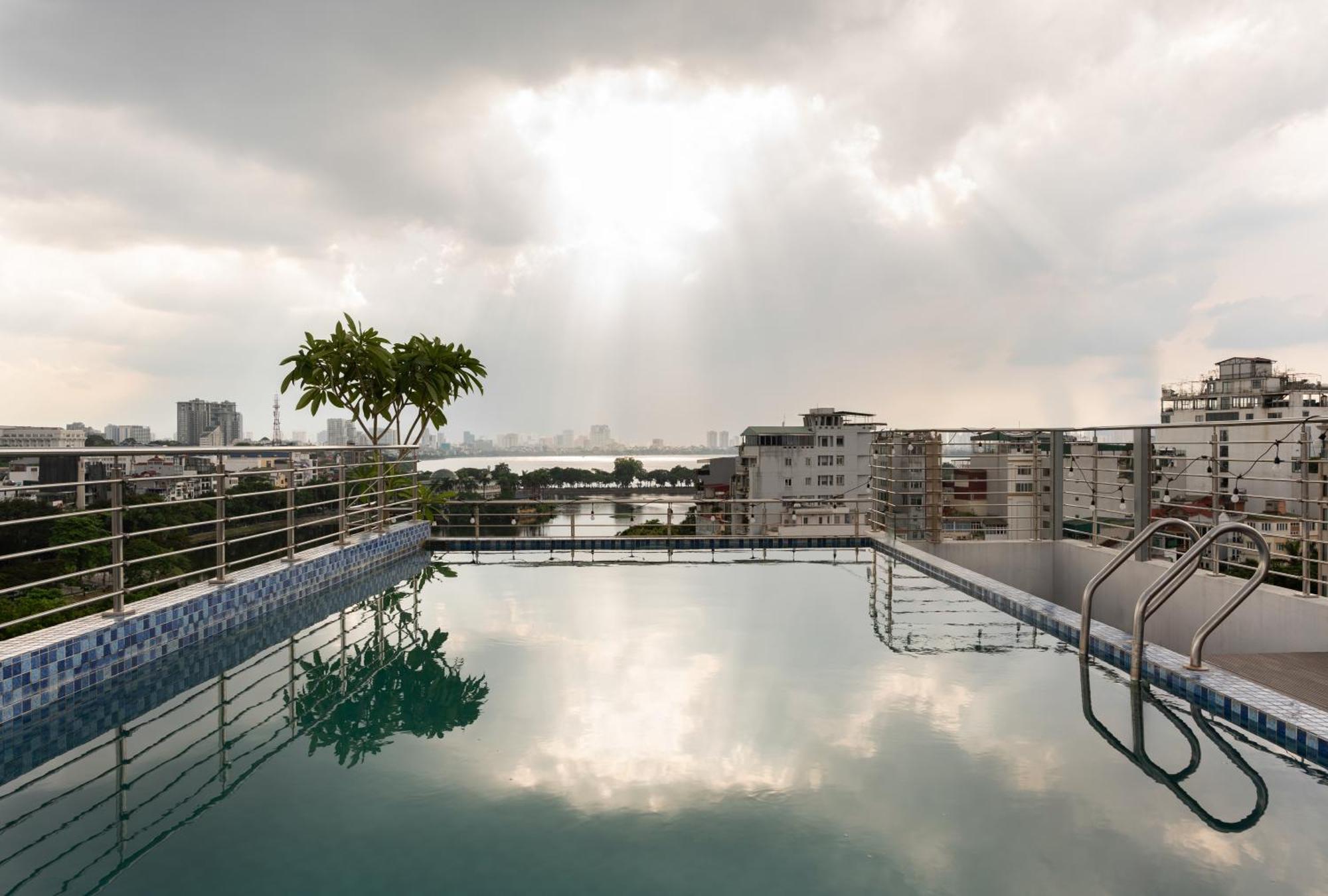 Luxe Paradise Premium Hotel Hanoi Bagian luar foto