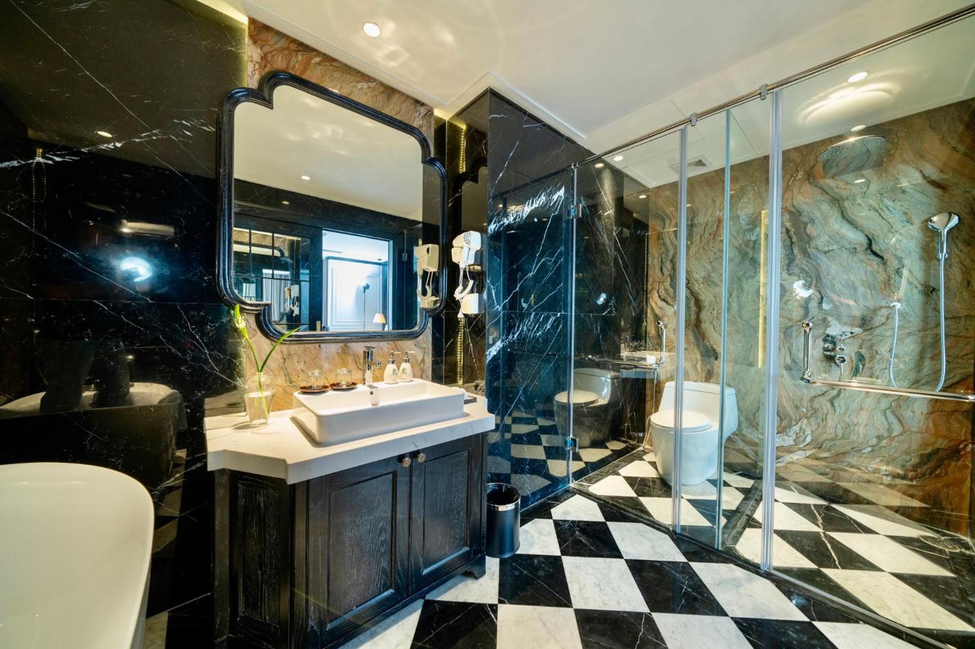 Luxe Paradise Premium Hotel Hanoi Bagian luar foto